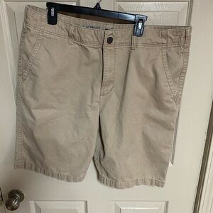 Urban Pipeline Men's Khaki Flat Front Shorts
